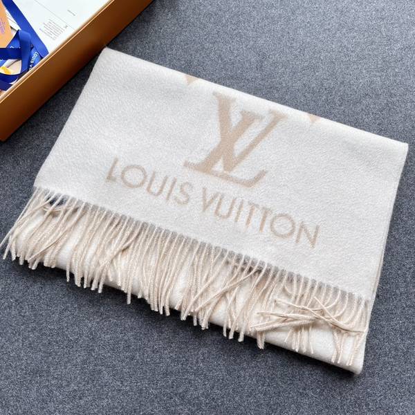 Louis Vuitton Scarf LVC00499